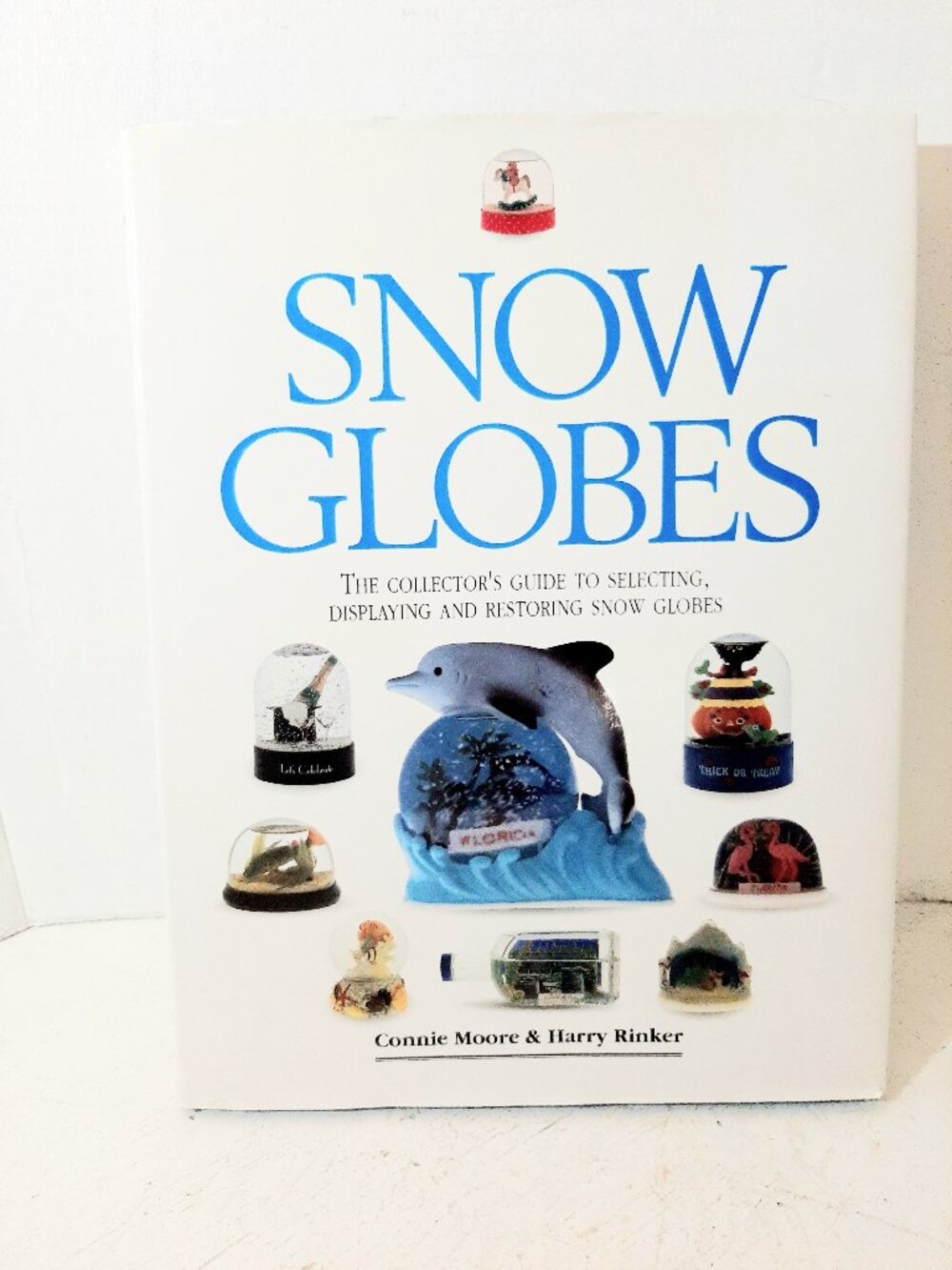 1993 Hardcover Reference Book on Snow Globes